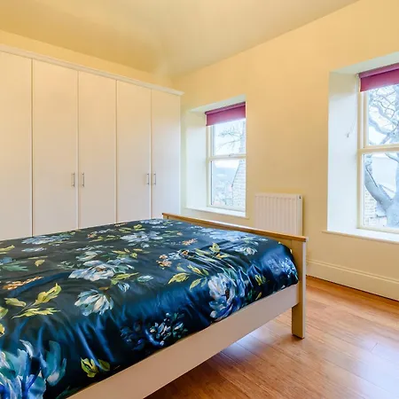 High Nook * 罗宾胡兹贝