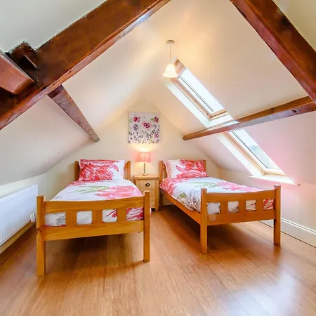 High Nook بيت للعطل